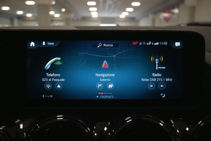 MERCEDES GLA 180D AUTOMATIC BUSINESS SOLUTION 115 CV