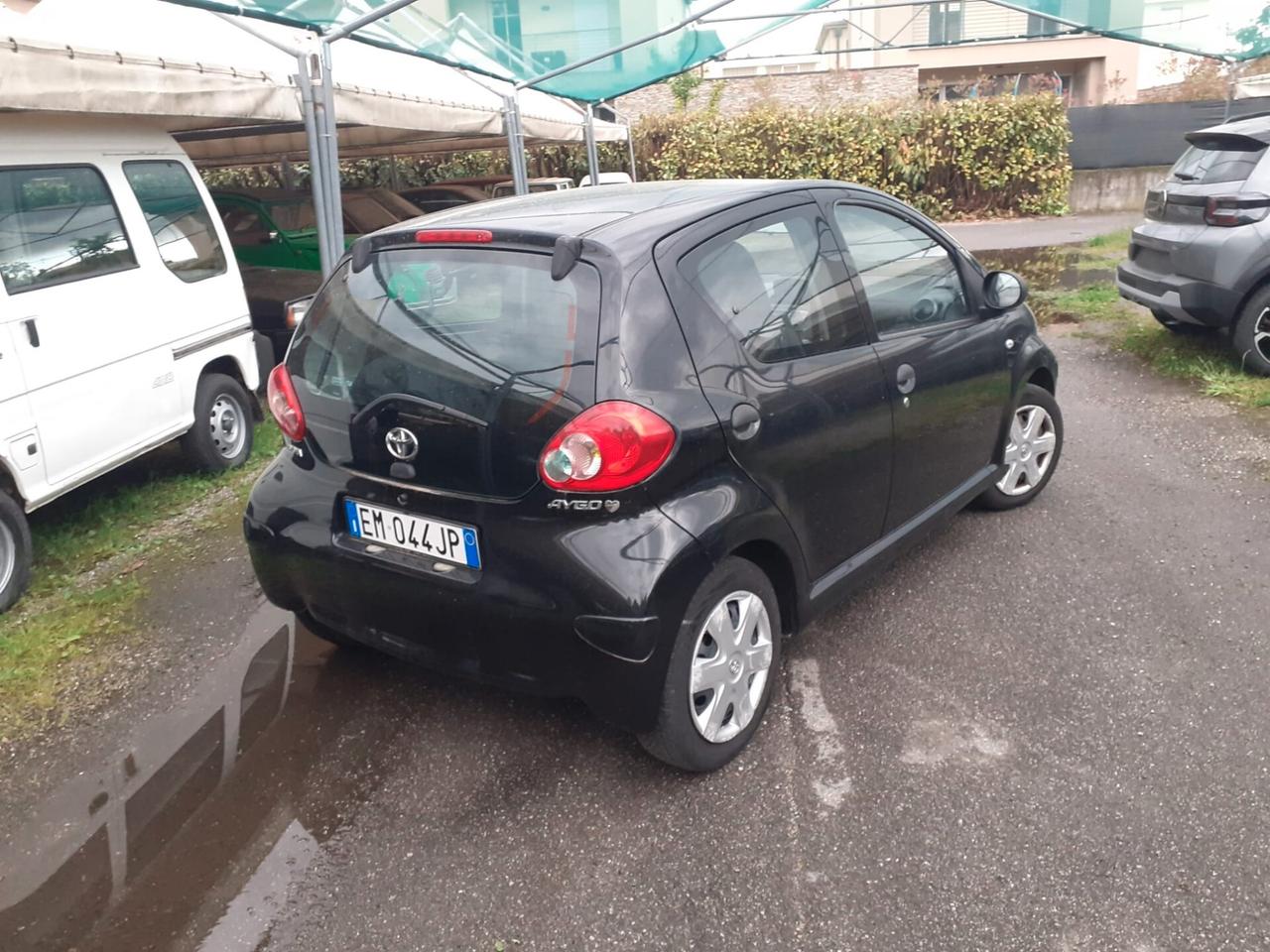 Toyota Aygo 1.0 12V VVT-i 5 porte GPL