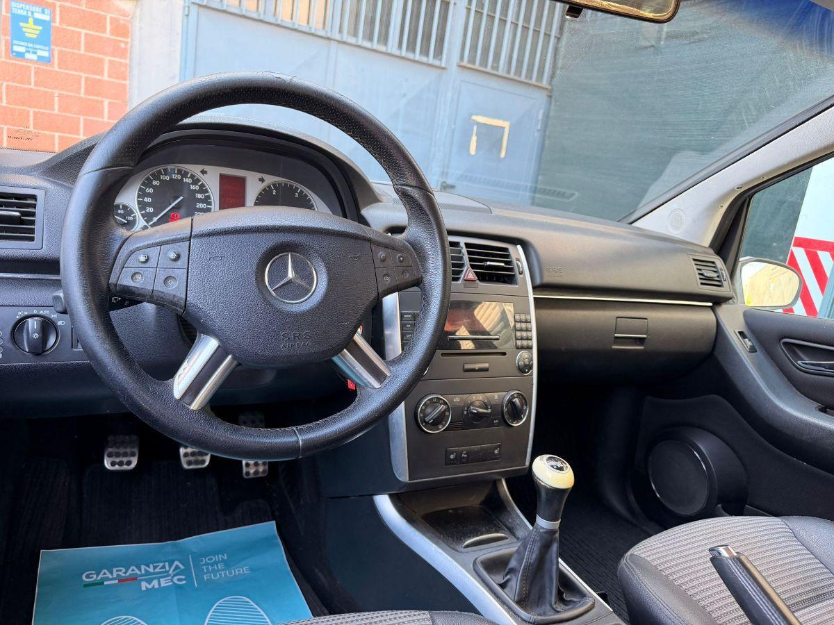 MERCEDES - Classe B - 200 CDI Chrome