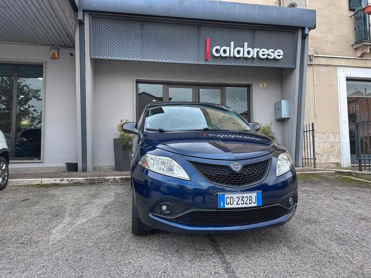 Lancia Ypsilon 1.0 Hybrid Gold 70 CV