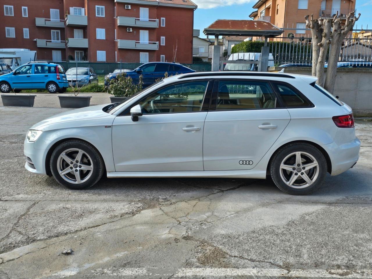 Audi A3 1.6 TDI clean S-line