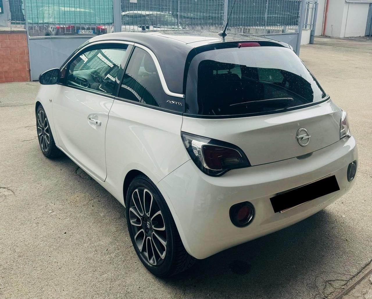 Opel Adam 1.2 70 CV