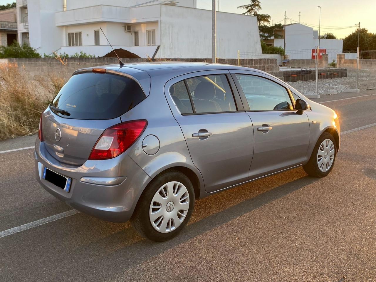 Opel Corsa 1.2 80CV 5 porte GPL-TECH Club
