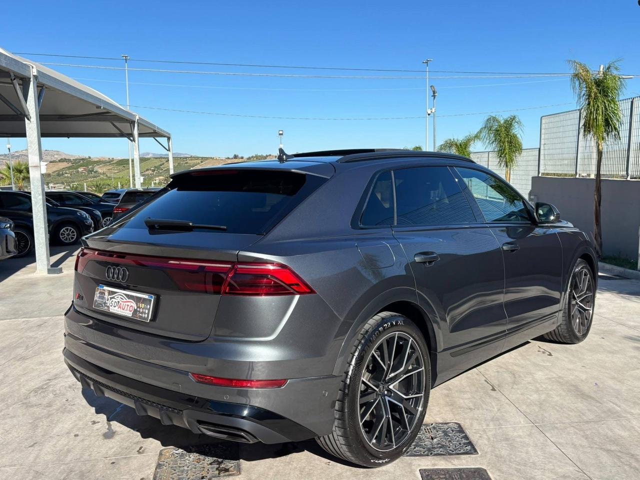 Audi Q8 SUV S line edition
