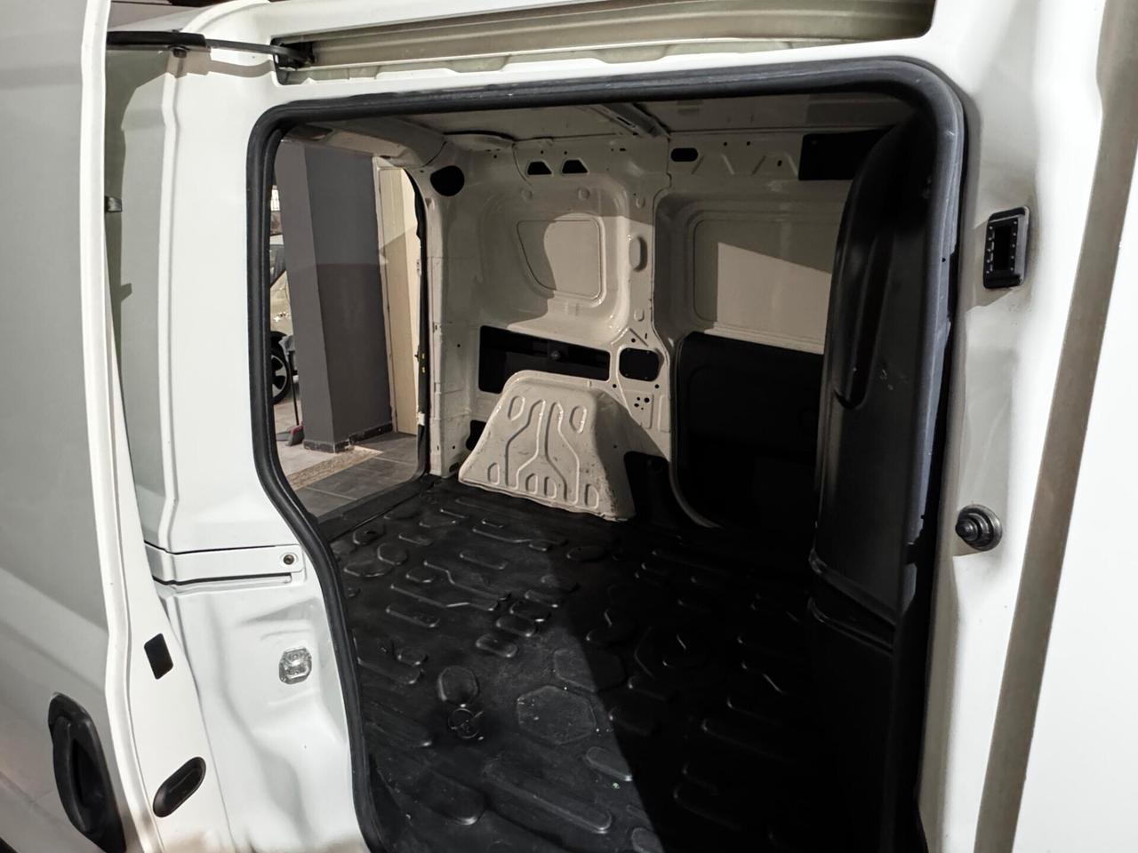 FIAT DOBLO CARGO 1.3 MTJ 95CV 54723 KM