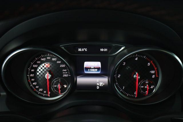MERCEDES-BENZ A 180 A 180 d Automatic Premium