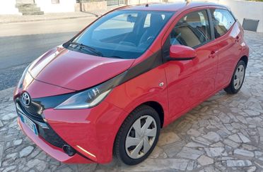 Toyota Aygo 1.0 VVT-i 69 CV 5 porte x-business 2017