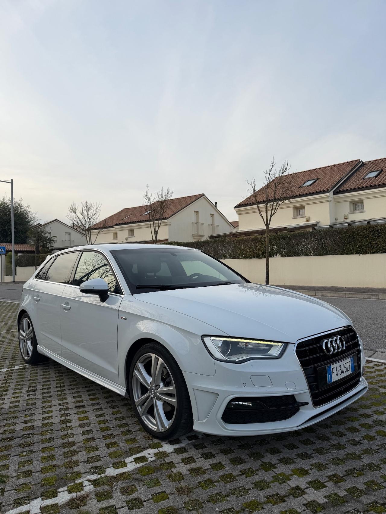 Audi A3 SPB 2.0 TDI 150 CV clean diesel S tronic Ambiente