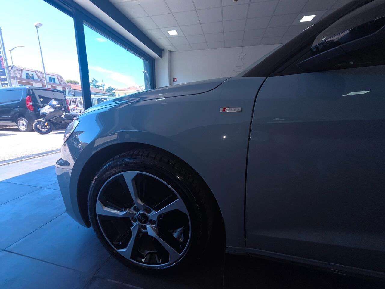 Audi A1 SPB 35 TFSI S tronic Identity Black