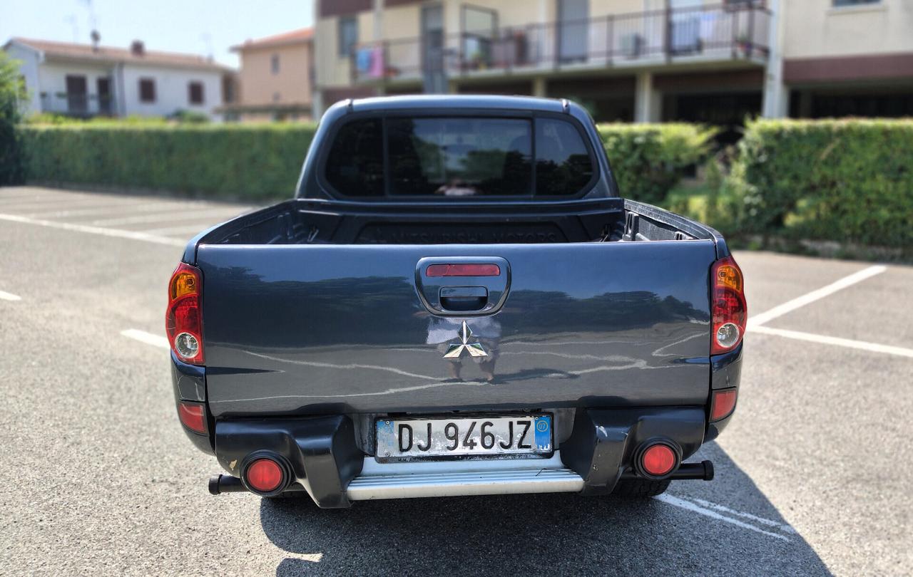 Mitsubishi L200 2.5 DI-D Double Cab Pick up