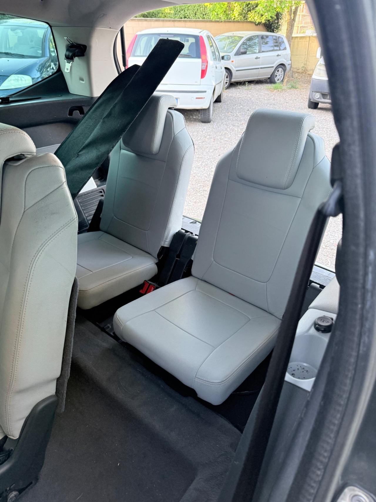 Peugeot 5008 2.0 HDi 163CV aut. Active 7 Posti
