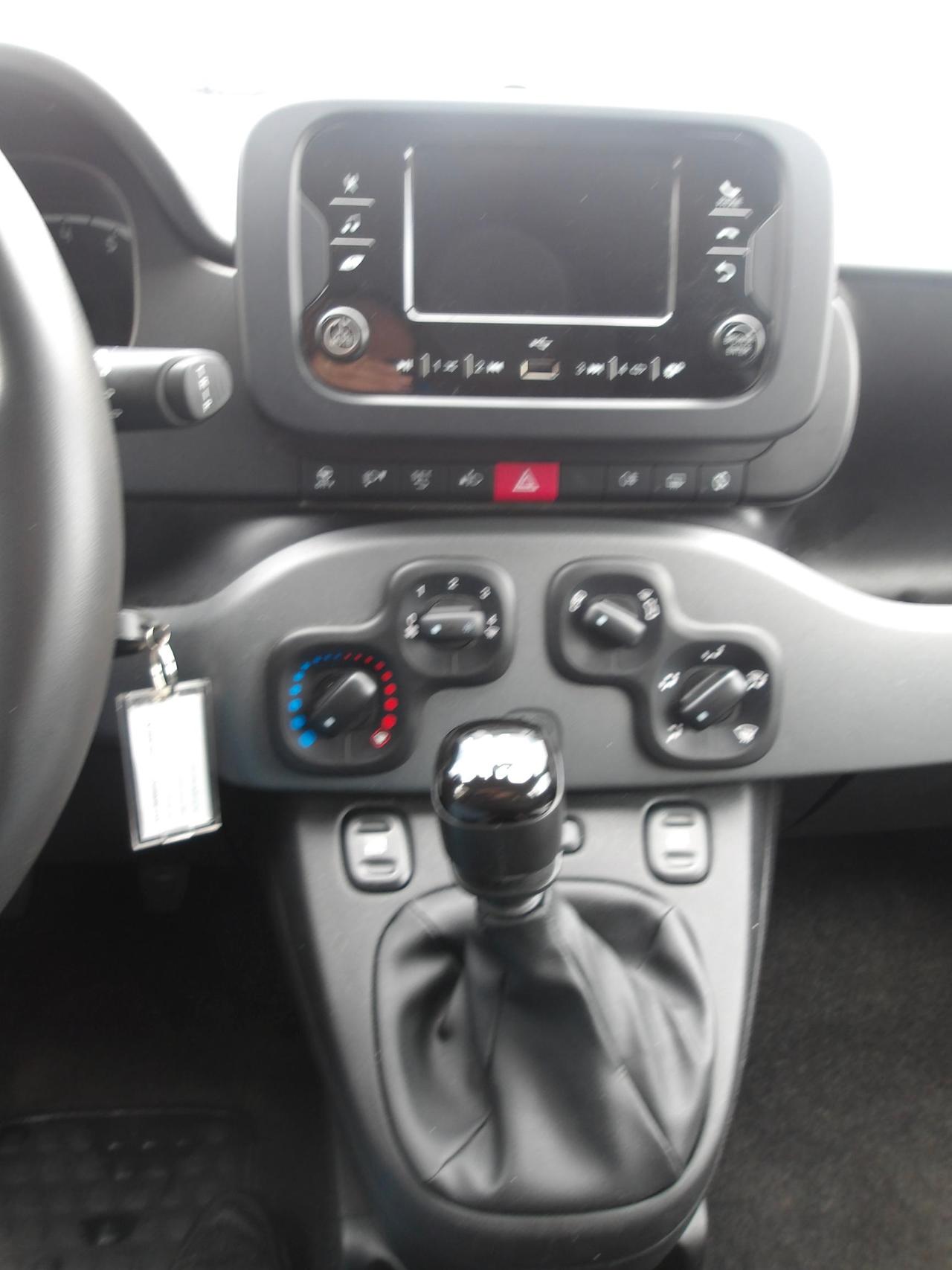 FIAT PANDA 1.0 firefly hybrid City Life 70cv