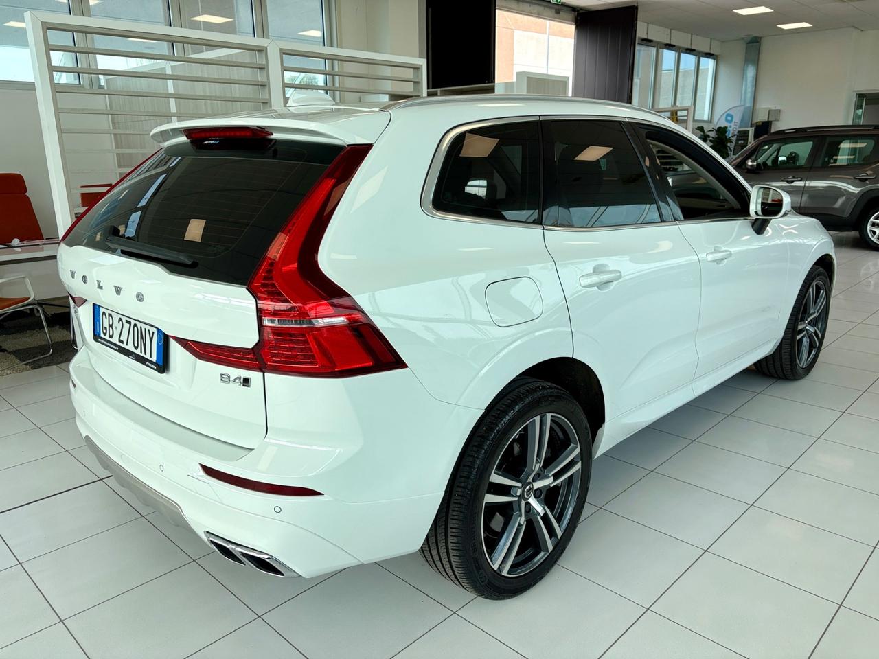 Volvo XC 60 B4 (d) AWD Geartronic Momentum Pro