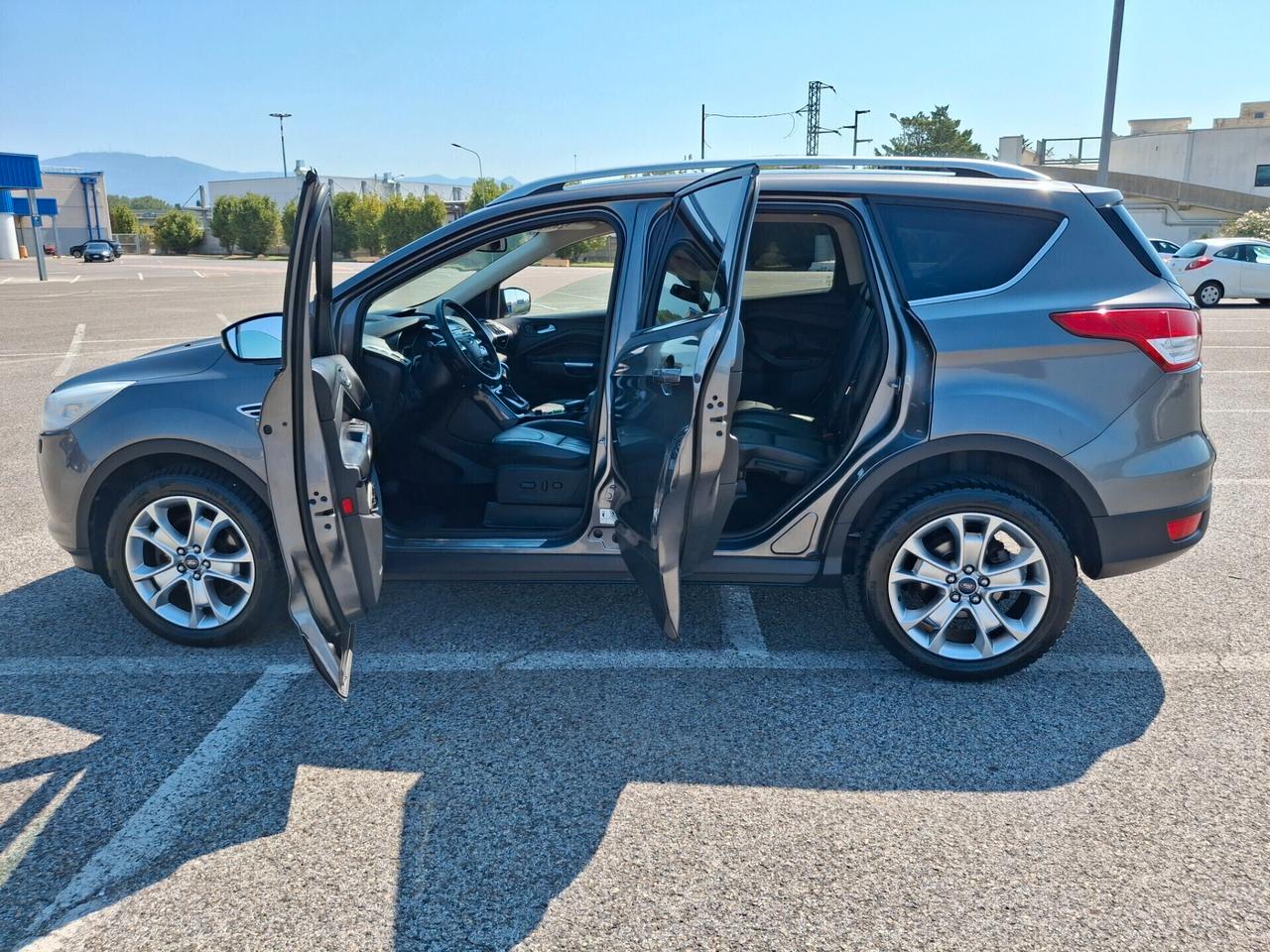Ford Kuga 2.0 TDCI 163 CV 4WD Powershift Titanium-AUTOMATICO-