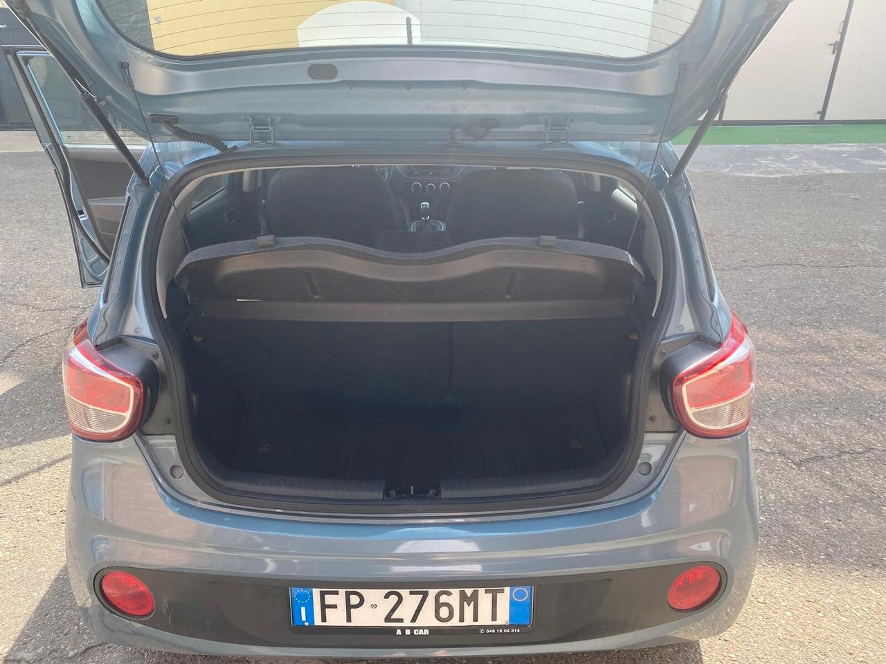 Hyundai i10 1.2 Style . OK NEOP - GARANZIA 12 MESI