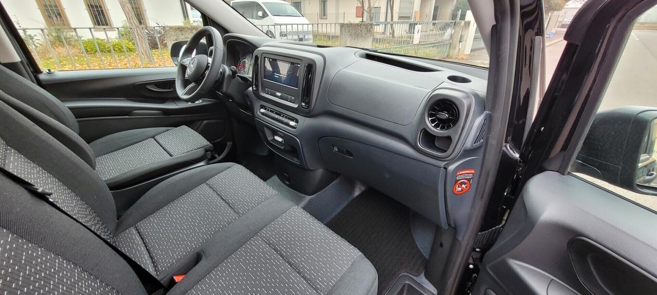 Mercedes Vito 2.0 Tourer Long 9 POSTI
