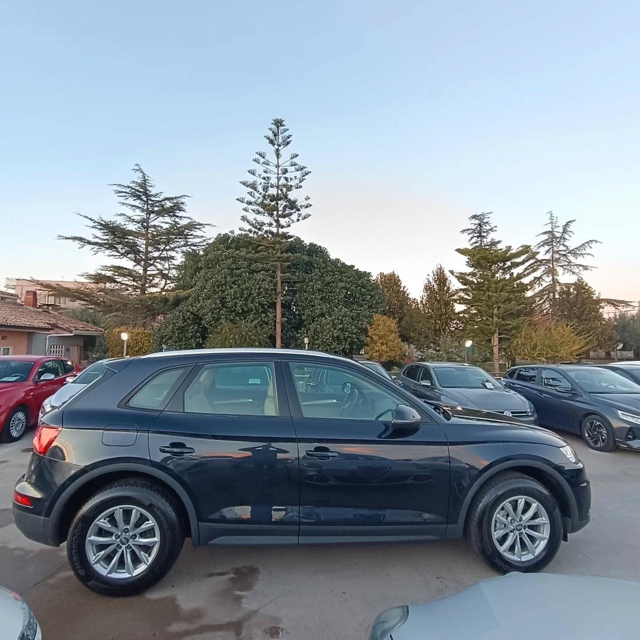 Audi Q5 2.0 TDI quattro S tronic Business Sport