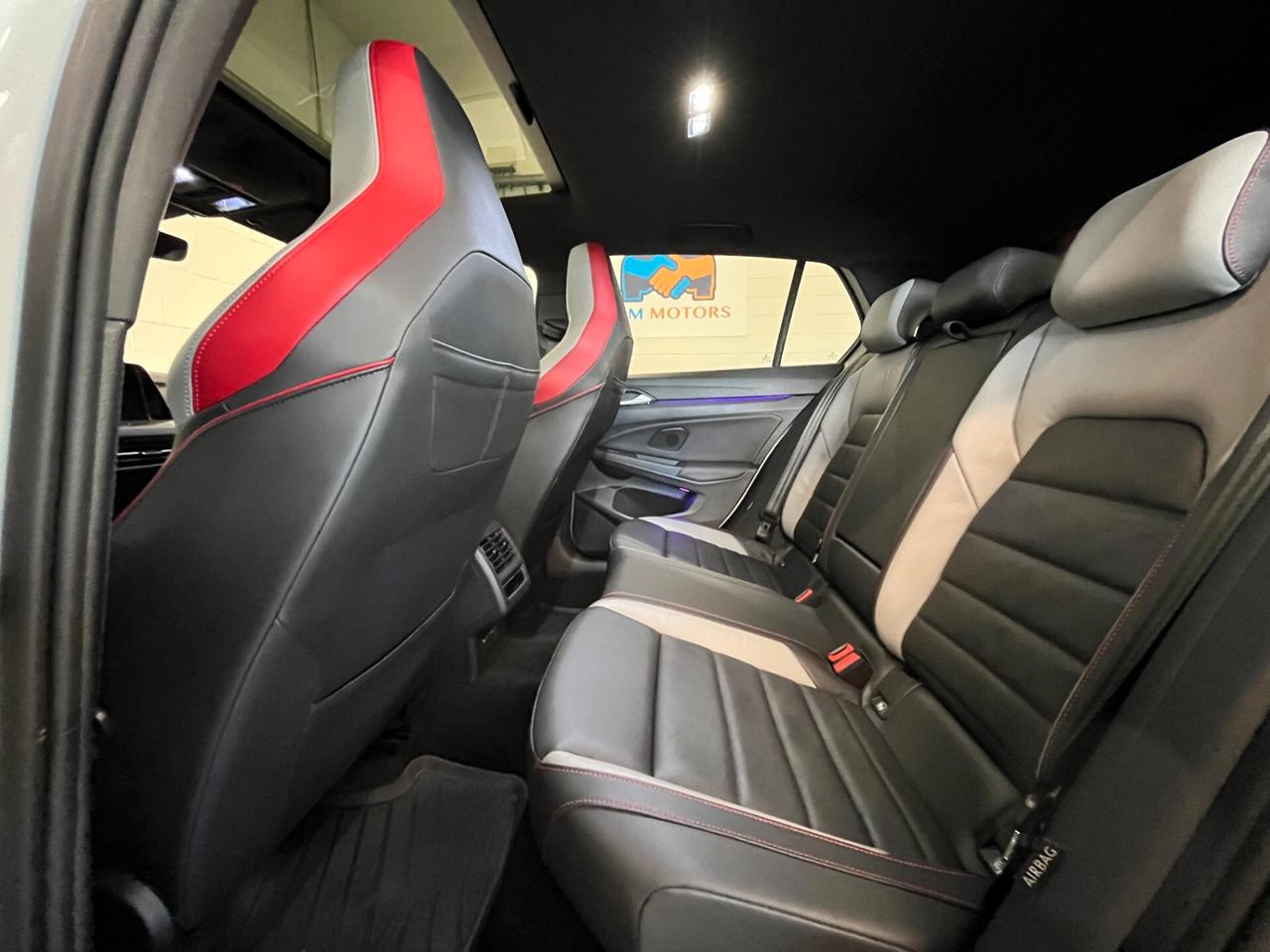 Volkswagen Golf 2.0 GTI TSI 245CV DSG