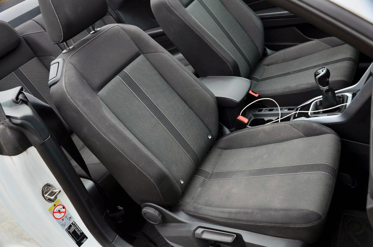 VOLKSWAGEN T-ROC 1.0 TSI STYLE 110cv, UNICOPROP, UFF ITALIANA, EURO 6D, FARI IQ LED, APPLE ANDROID, PERMUTE