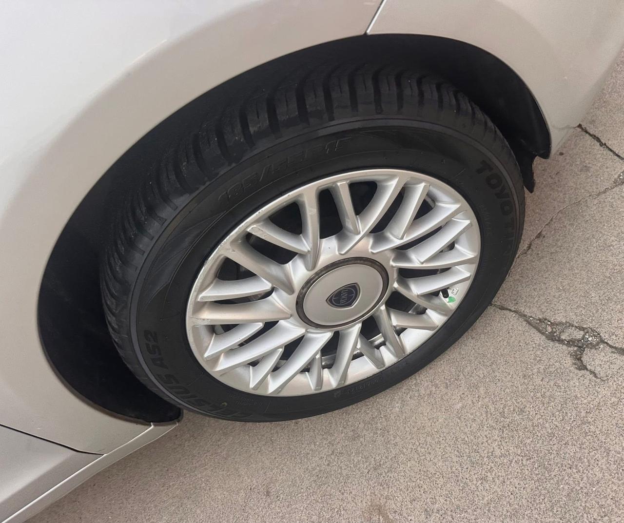 Lancia Ypsilon 1.2 69 CV 5 porte GPL Ecochic Platinum