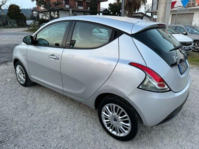 LANCIA Ypsilon 1.2 69 CV 5 porte S&S Gold