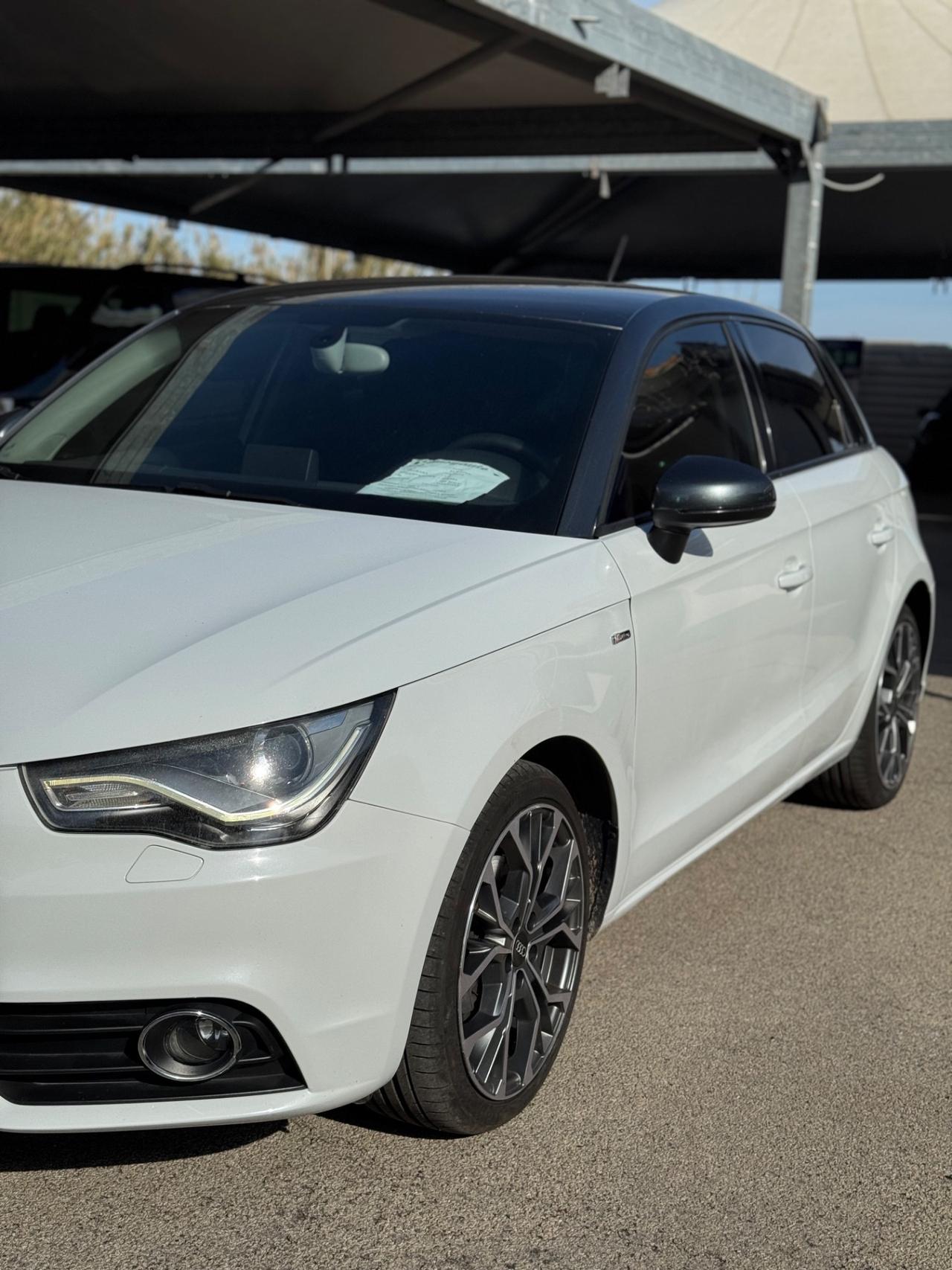 Audi A1 1.6 TDI S line edition plus