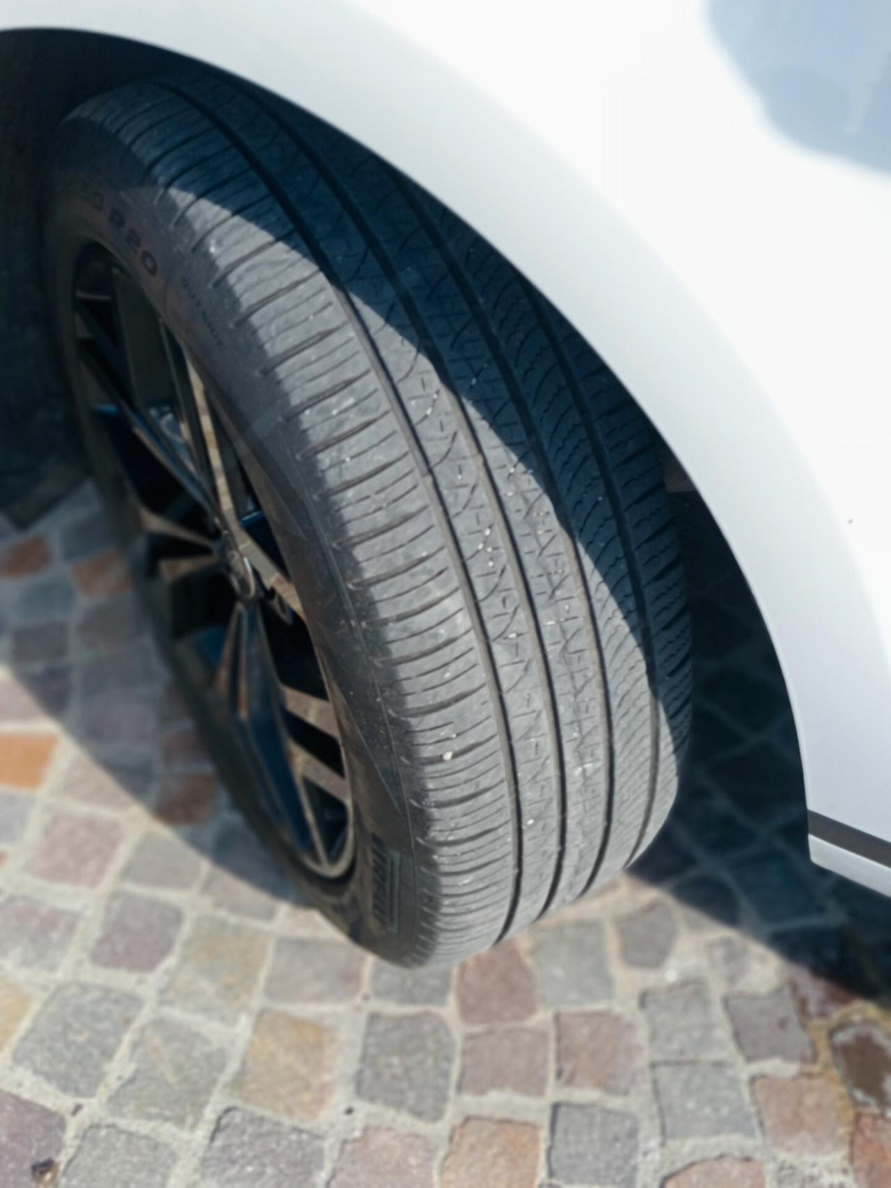 Range Rover Evoque 2.0D Autocarro 5 Posti