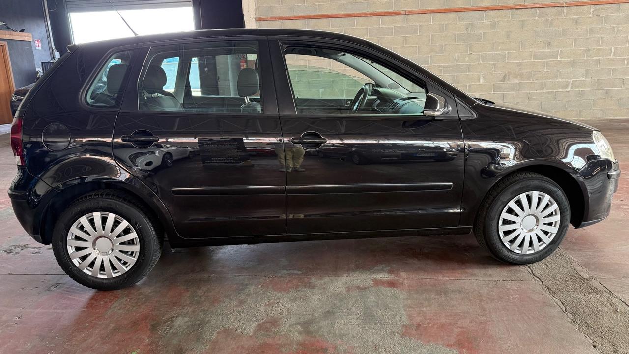 Volkswagen Polo 1.4/75CV 16V 5p. aut. Comfortline