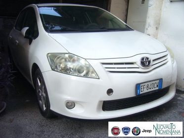 TOYOTA Auris 2.0 D-4D DPF 5porte Sol