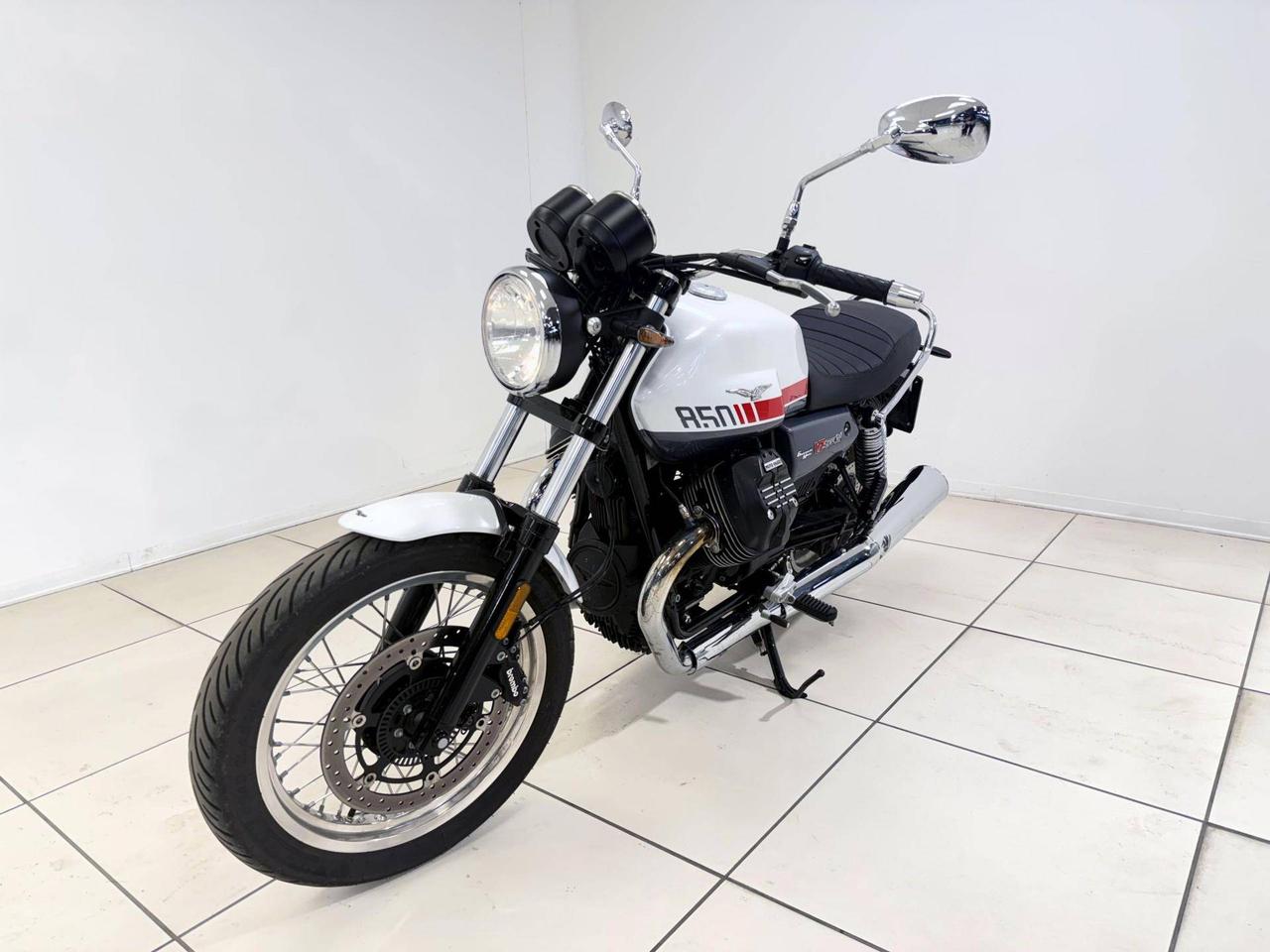 MOTO GUZZI V7 850 Special