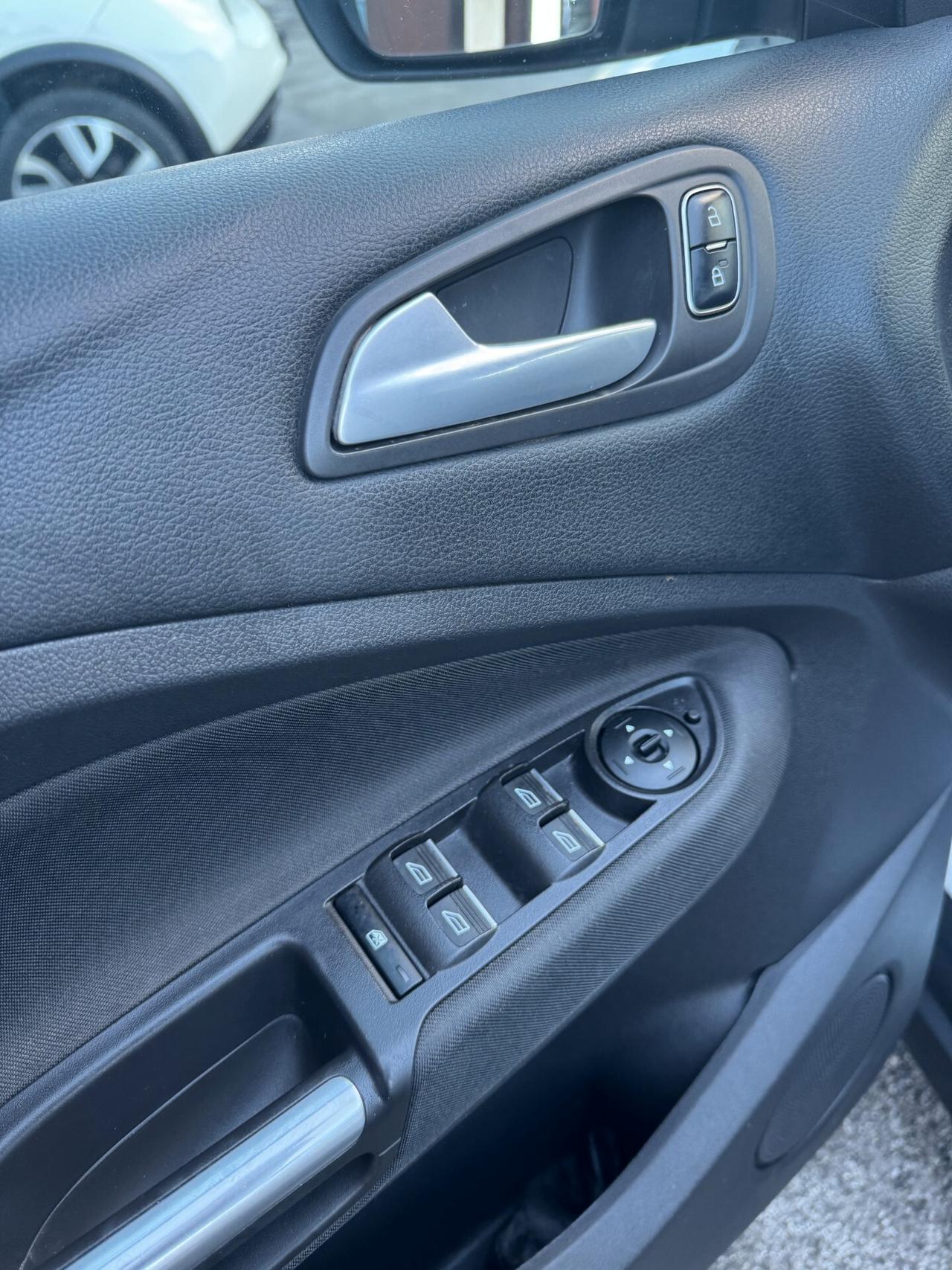 Ford C-Max 1.6 120CV GPL Plus