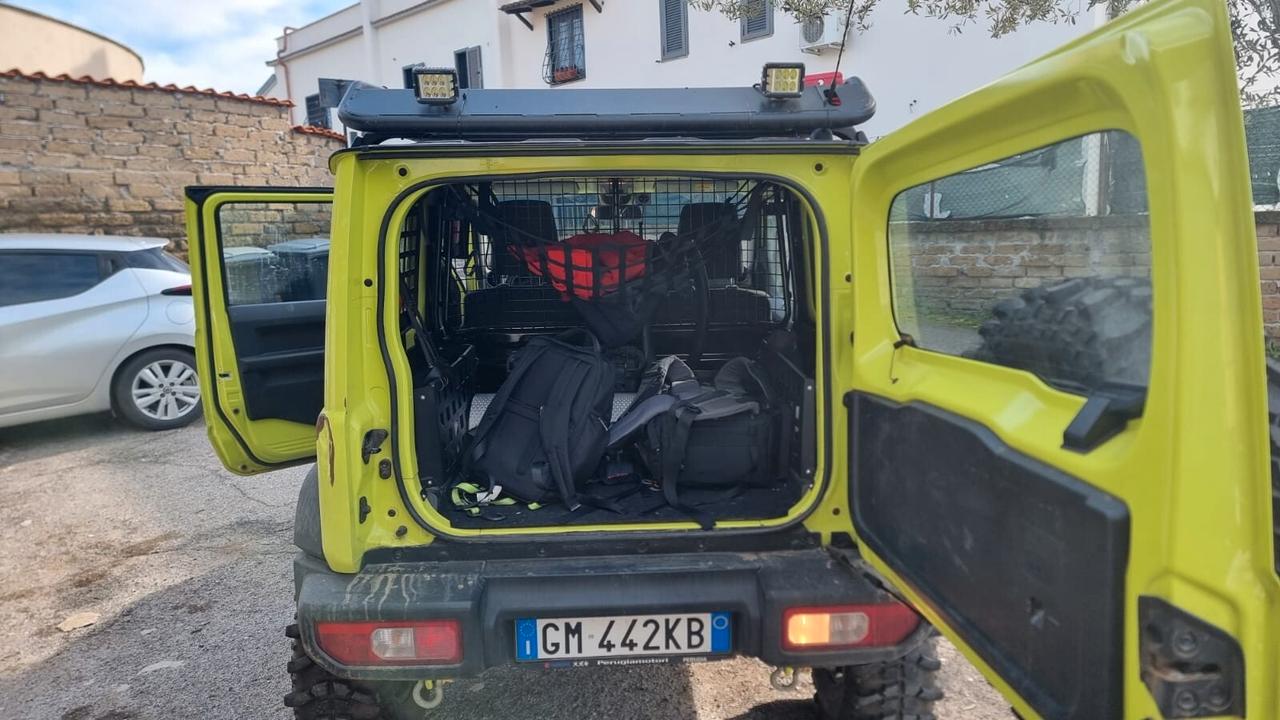 Suzuki Jimny 1.5 5MT PRO (N1)