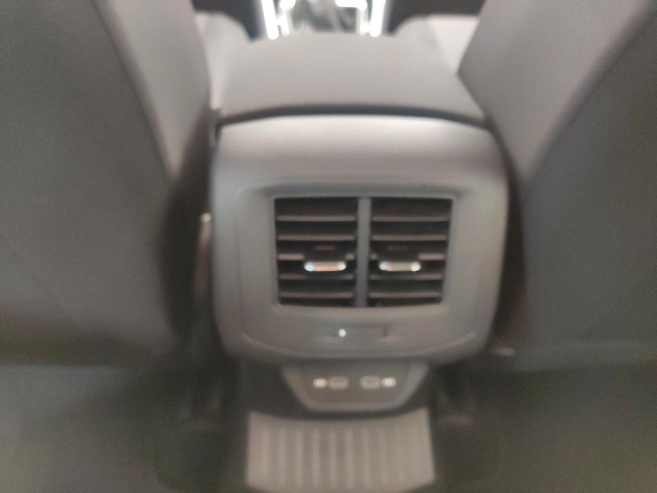 Volkswagen T-Roc 2.0 TDI SCR 150 CV DSG Life