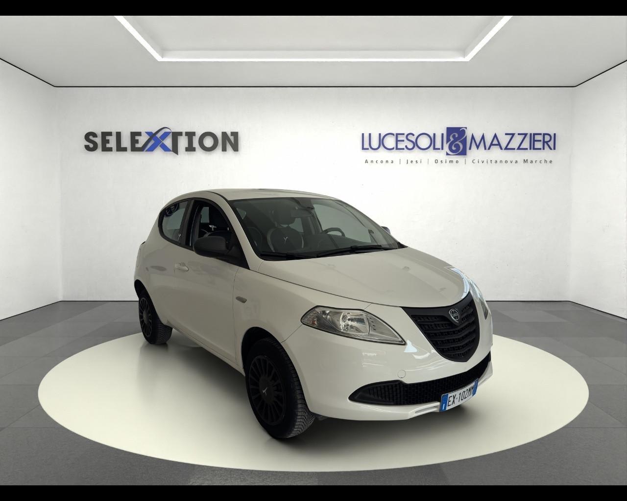 LANCIA Ypsilon 3ª serie - Ypsilon 0.9 TwinAir 85 CV 5 porte Metano