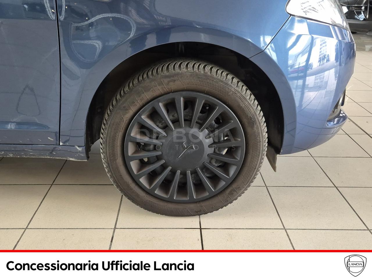 Lancia Ypsilon 1.0 firefly hybrid gold s&s 70cv