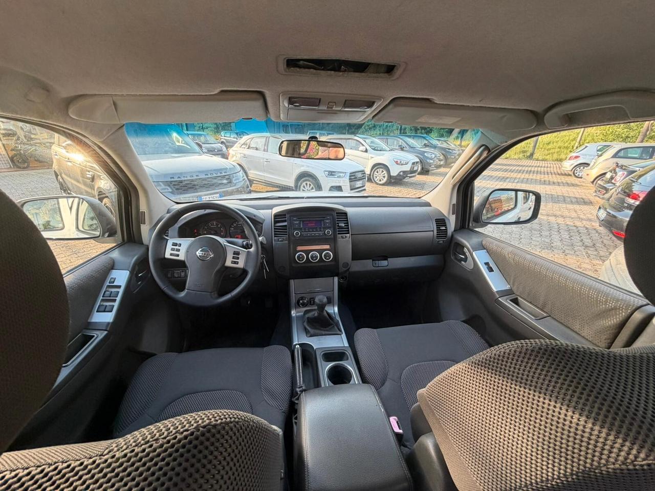 Nissan Navara 2.5 dCi 190CV 4 porte Double Cab LE