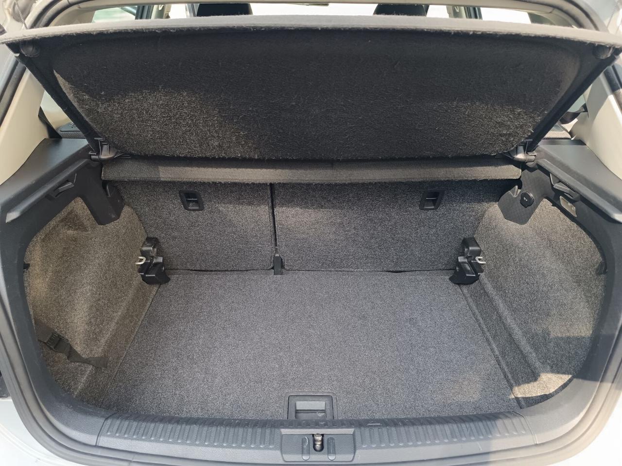 Volkswagen Polo 1.6 TDI Comfortline TOUCHSCREEN