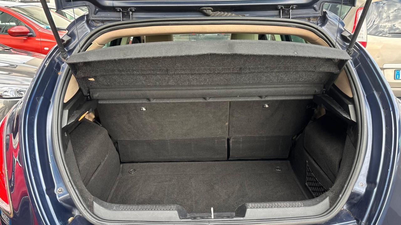 Lancia Delta 1.6 MJT DPF Oro