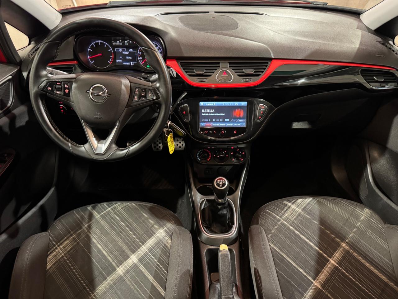 Opel Corsa 1.4 90CV GPL Tech 5 porte b-Color NEOPATENATI