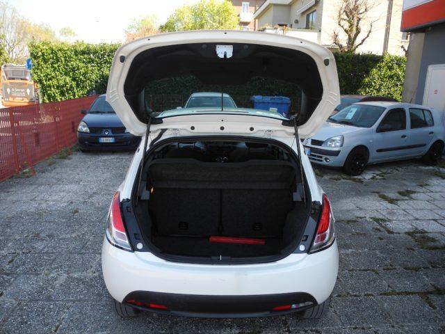 LANCIA Ypsilon 1.0 FireFly 5p. S&S Hybrid -Ok NEOPAT.- "36000 Km"