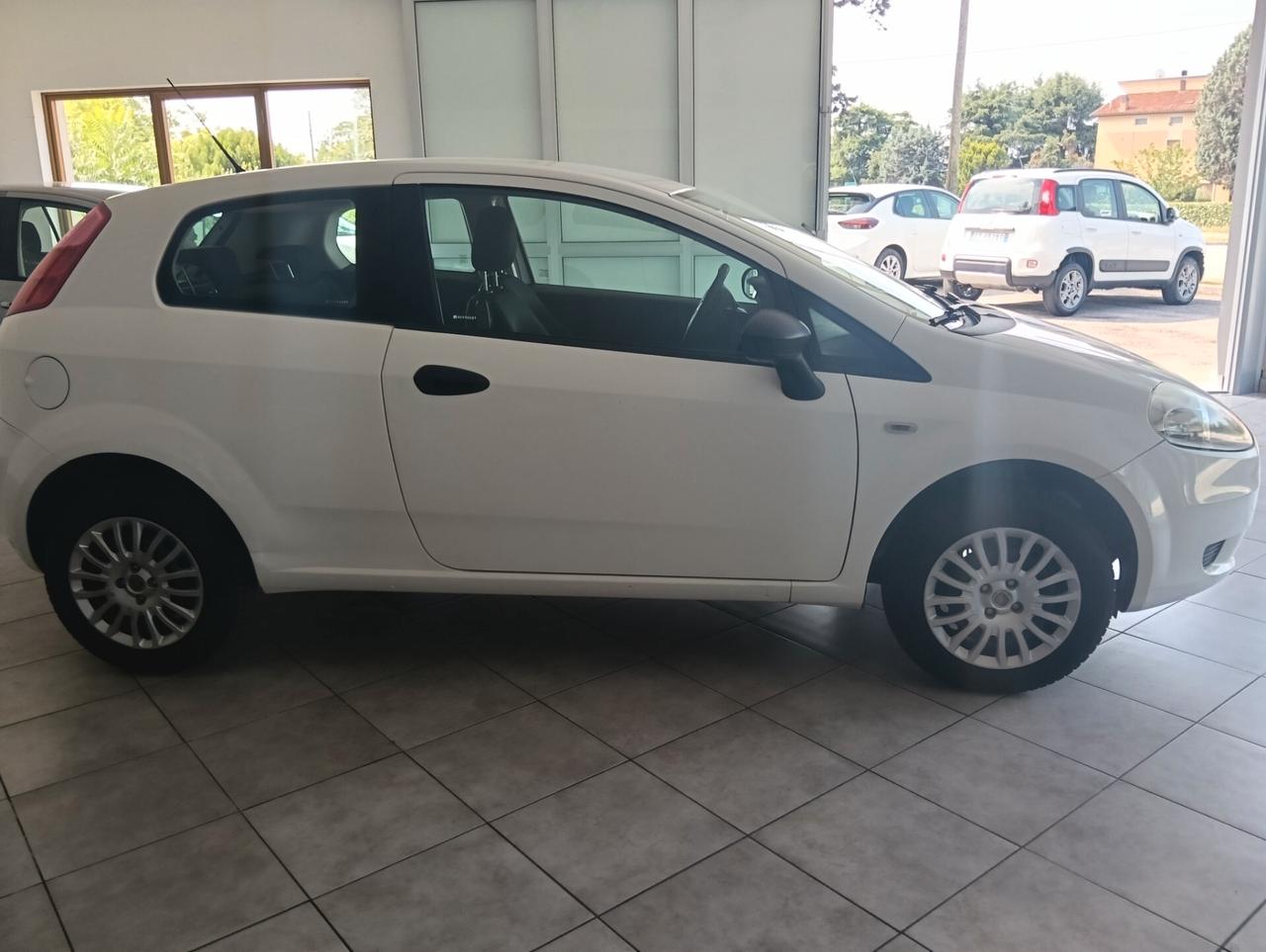 Fiat Grande Punto Grande Punto 1.4 3 porte Active Natural Power