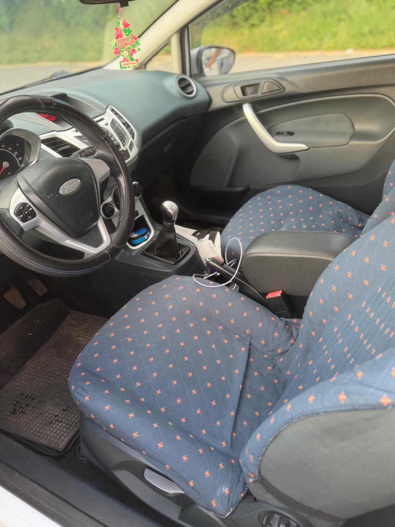 Ford Fiesta 1.4 TDCi 68CV 3 porte Titanium