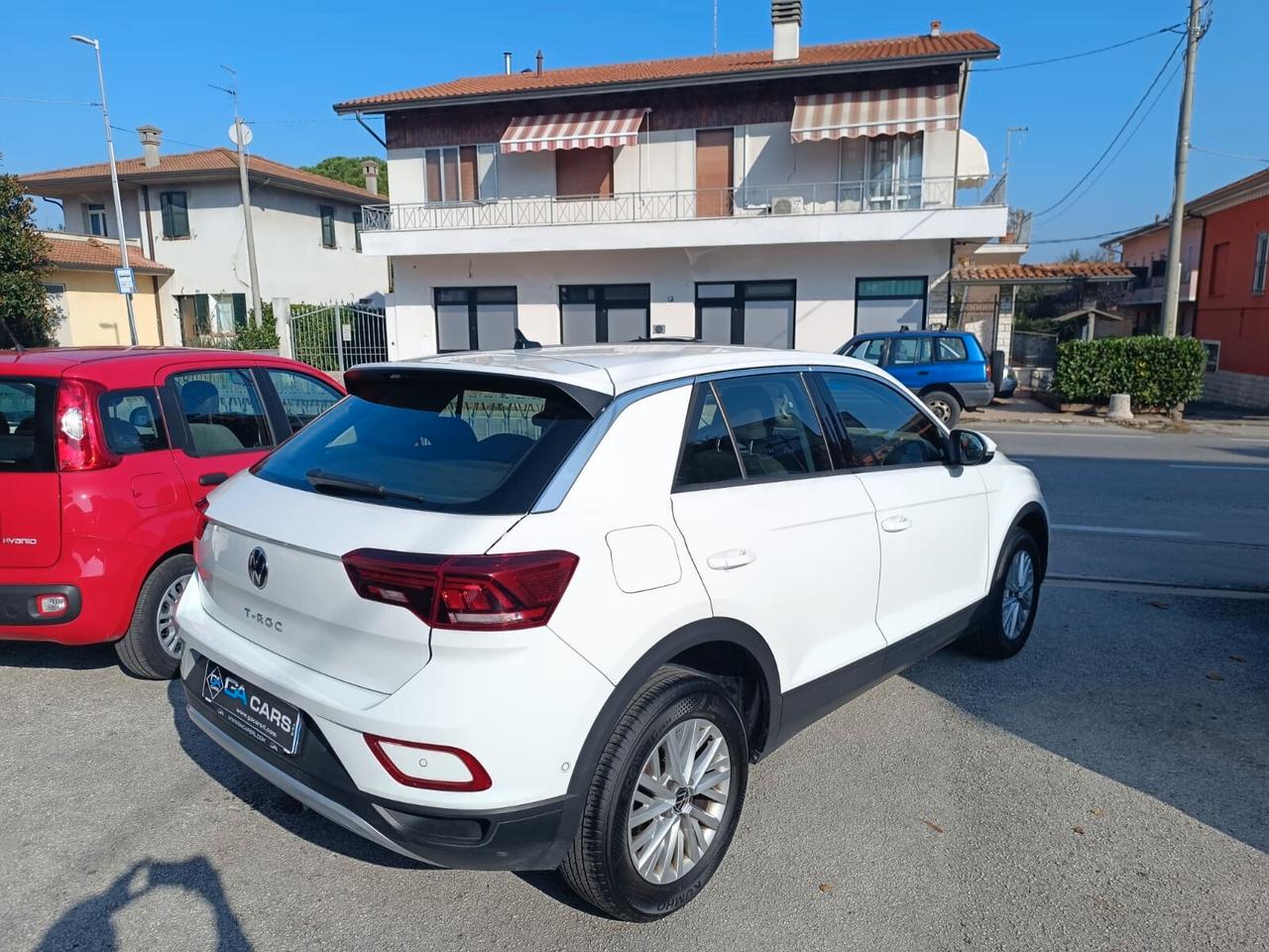 VOLKSWAGEN T-ROC 1.0 LIFE EDITION 110 cv BENZINA -PROMO NOVEMBRE GA FIN&SAFE-