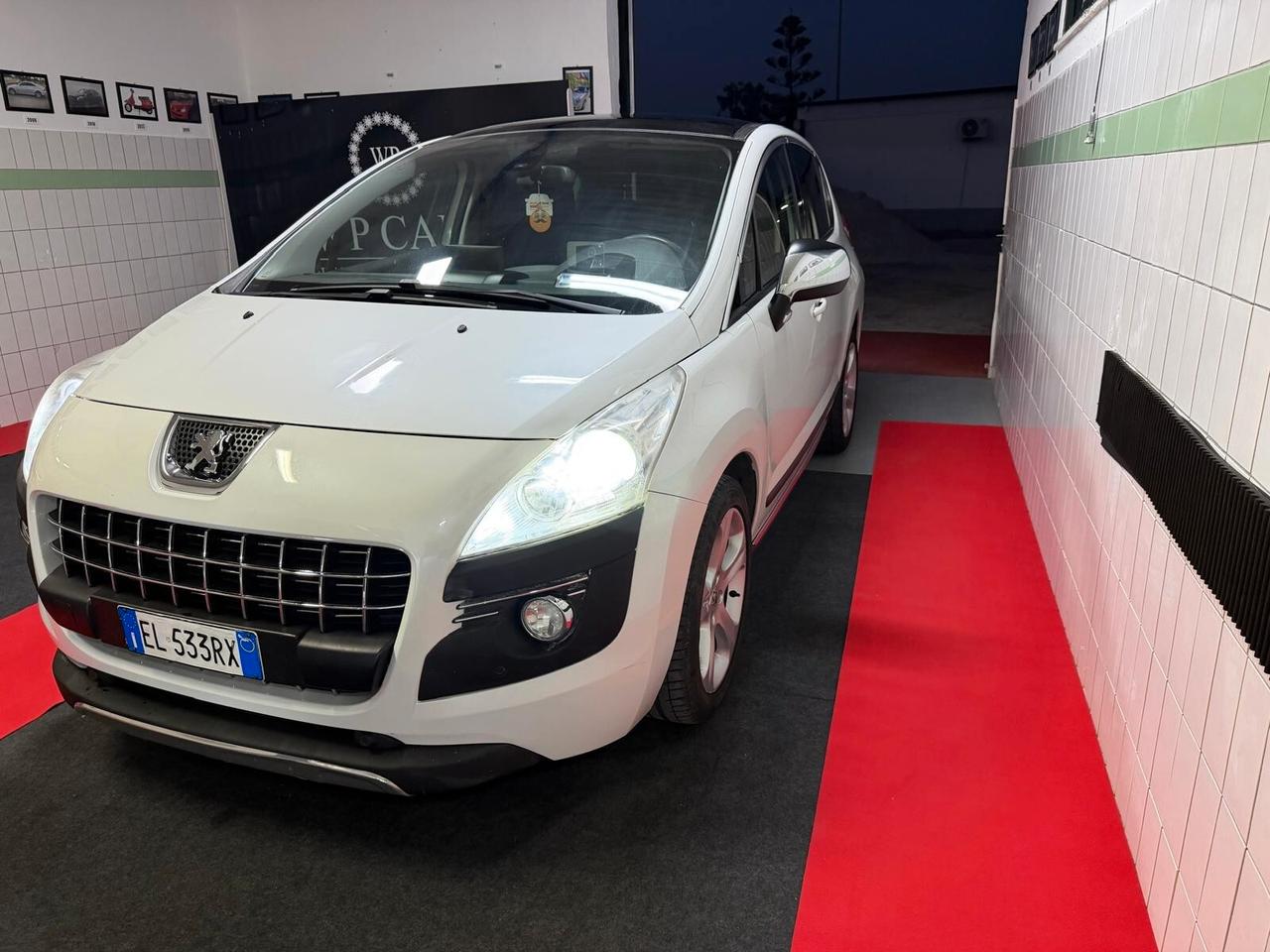 Peugeot 3008 1.6 e-HDi 112CV cambio robotizzato S.&S. Business