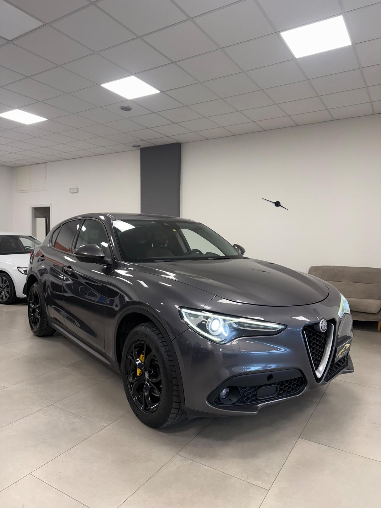 Alfa Romeo Stelvio 2.2 Turbodiesel 180 CV AT8 RWD Executive
