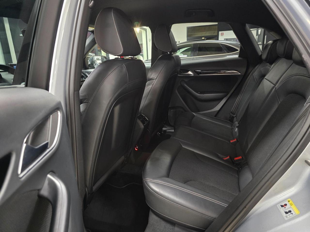 Audi Q3 2.0 TDI 120 CV Sline