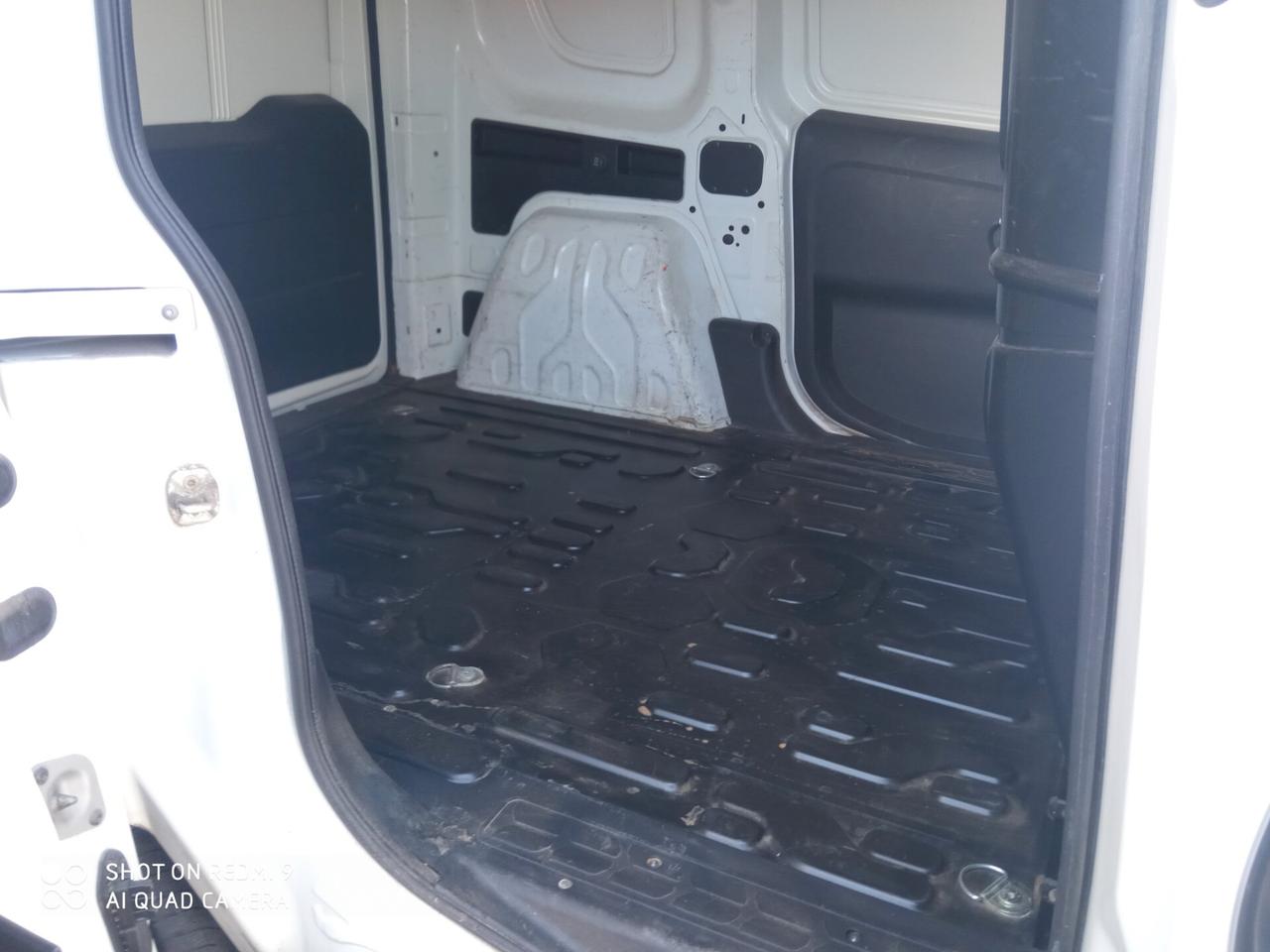 Fiat Doblò 1.6 MJT 105CV JTDM SX KASTEN