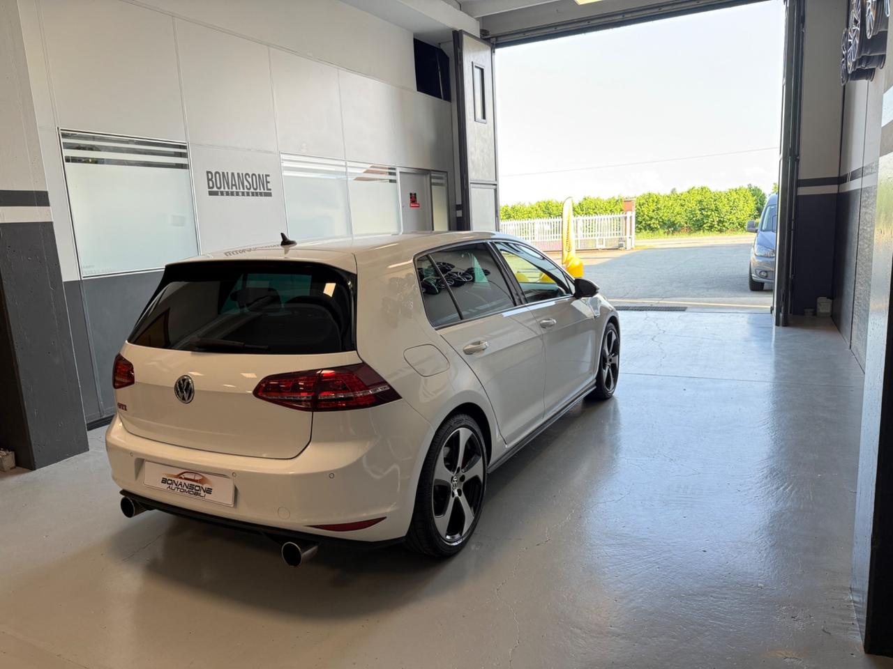 Volkswagen Golf GTI Performance 2.0 TSI DSG 5p. BlueMotion Technology