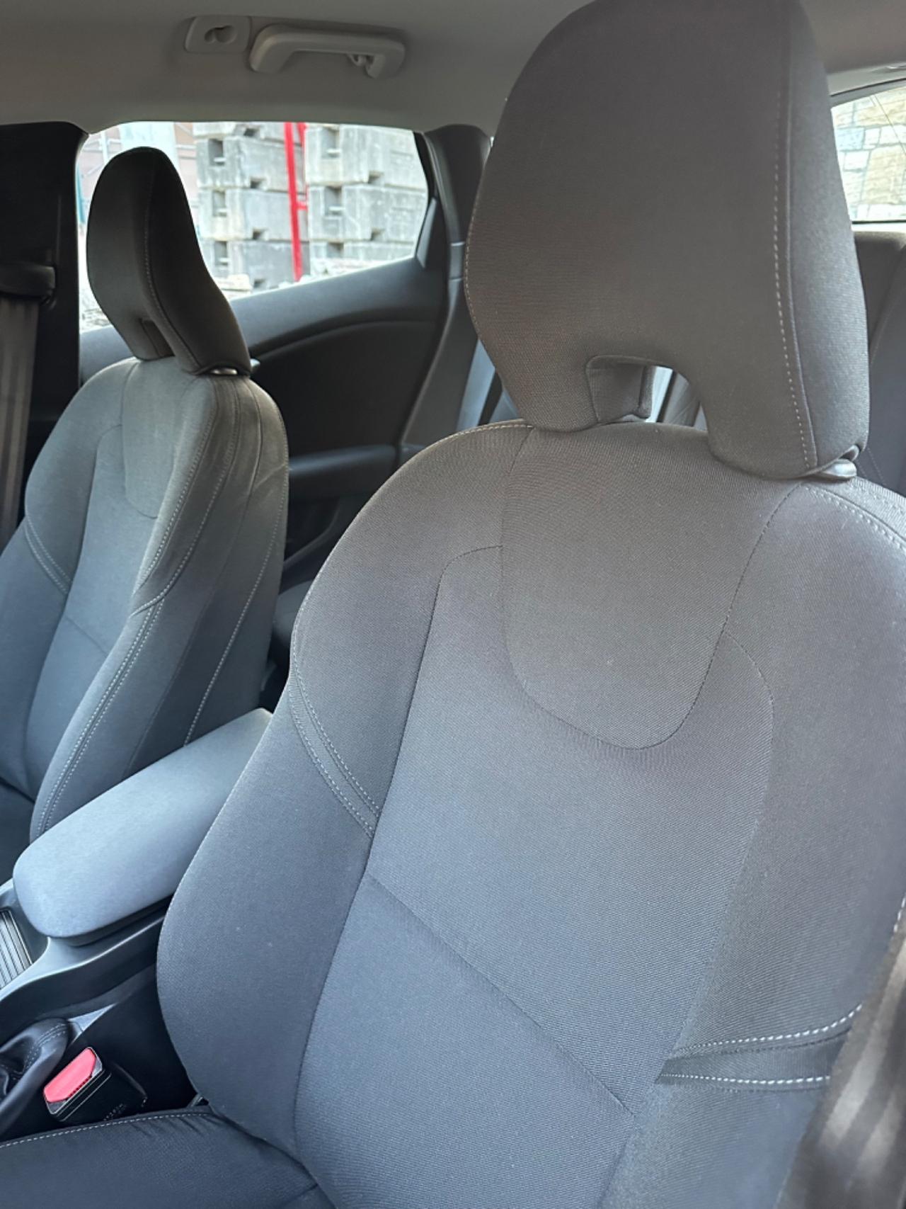 Volvo V40 D2 MOMENTUM KMCERT UNICOPR EU6B