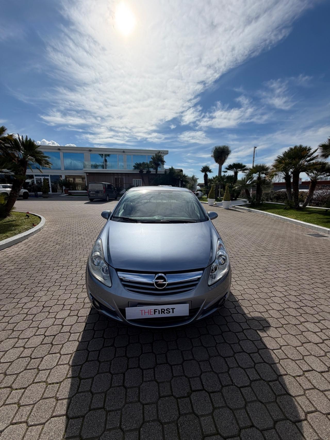 Opel Corsa 1.2 5 porte Easytronic Cosmo